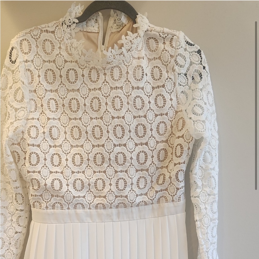 IVY CITY COdress size large, recent bought of Poshmark but didn’t fit right.